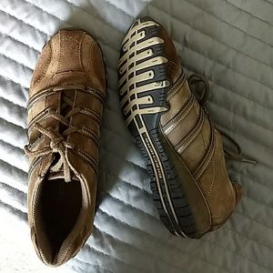 Skechers tan suede walking sneakers. Size 9.